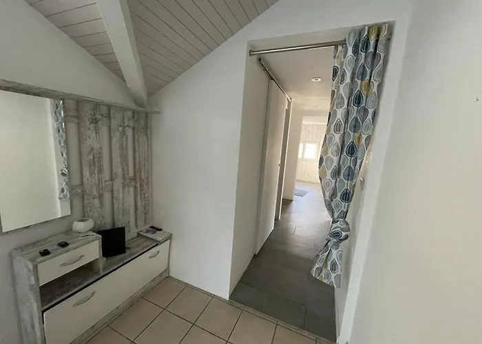 Spacieuse Avec Véranda Et Jardin à - Fr-1-413-209 Villa Capbreton